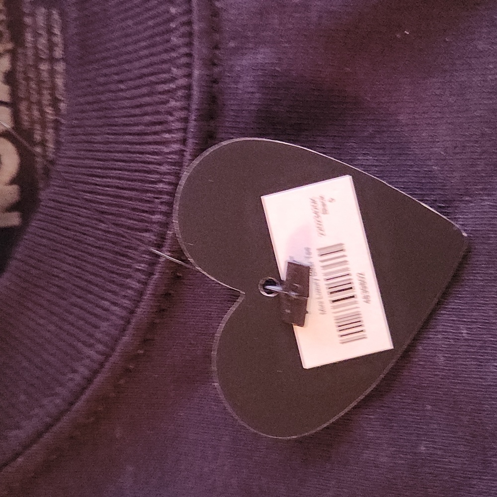 Nova Kids clothing - Picture 2 of 6